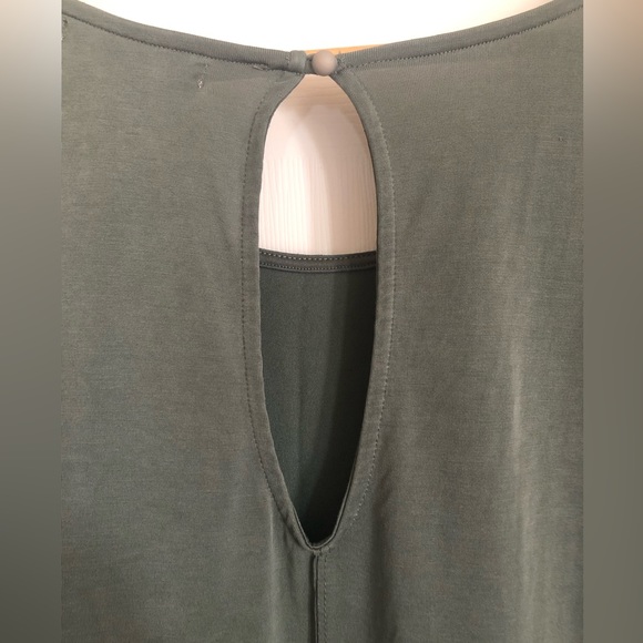 Sejour olive dolman top - Picture 9 of 10